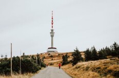 Wieża widokowa na g&oacute;rze Smrk - Czechy 